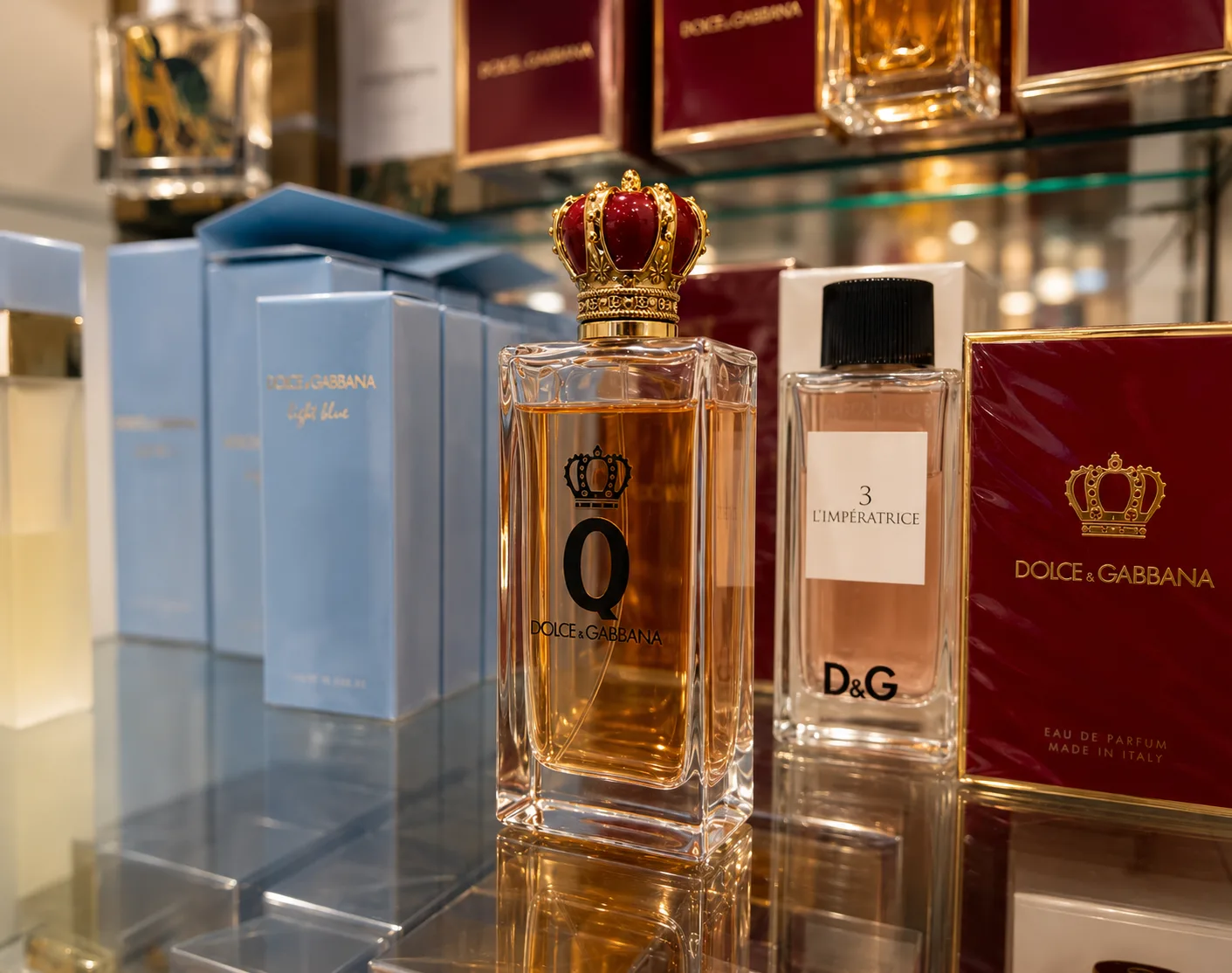 Profumi Dolce & Gabbana Q e L’Imperatrice esposti in profumeria