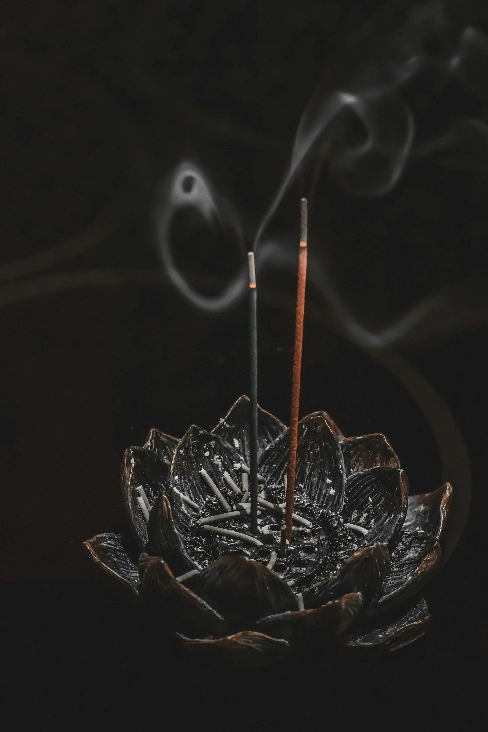 Immagine evocativa dell’accordo olfattivo incenso